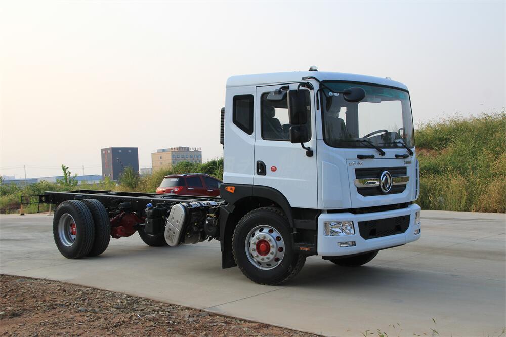 東風D9（4500，康機210）國六 內飾照片圖